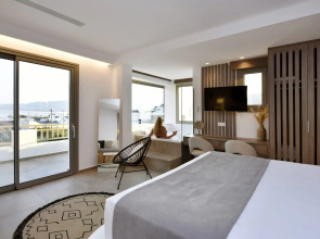 Anais Milos Suites