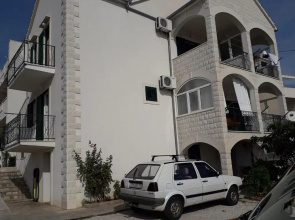 Apartments Brižić 1532