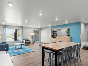 Woodspring Suites Coralville Iowa City