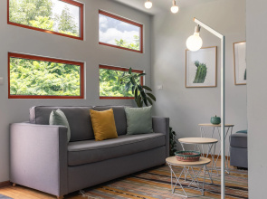 Casai 1BR Top Floor in an Art Deco Building!