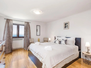 Amazing Apartment in Icici With Wifi and 2 Bedrooms