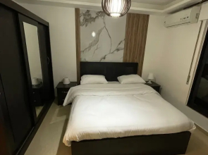 Apartment With Modern Amenities