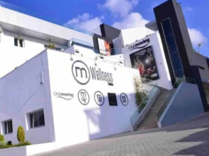 5* BRAND NEW 3 bed apartment in HOTSPOT location