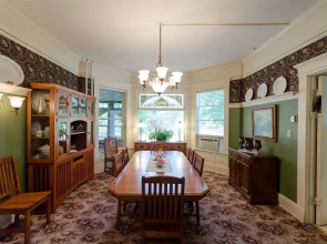 Waller House Inn