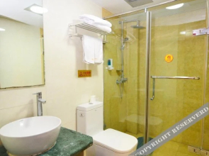 Star Holiday Hotel (Zhongwu Road)