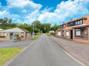 Chalet in De Haan Near Sandy Beaches