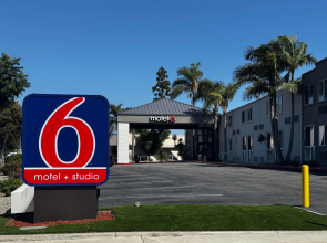 Motel 6 Carson, CA