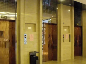 Private Enjoy Home Apartment Hesheng Square Apartment