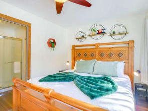 3 Mi to Ski Resort: Mtn-view Keystone Townhome