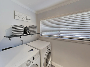80courts 2 Bedroom Condo