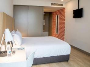 ibis Setubal