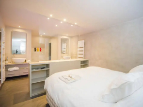 NE5T Suites & Spa