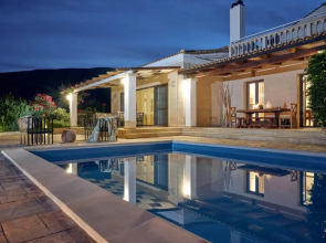 Astarte Villas - The Villa in Olive Grove