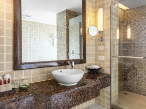 Garden Cliff Resort and Spa