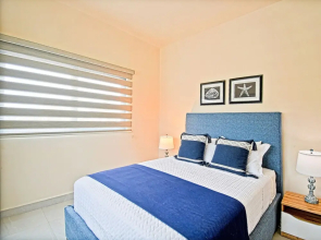 Cozy Stay with onsite Pool Near Malecon