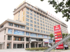 艺选浠客酒店（济宁任城区店）