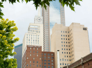 Hampton Inn & Suites Dallas Downtown