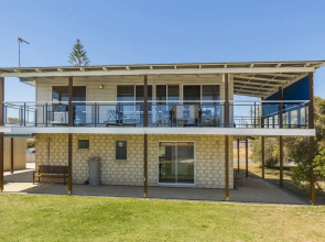 Beach Break - Family Accommodation With Ocean Views