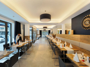 Bayer 89 Vi Vadi Hotel