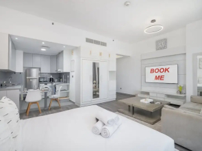 Stylish Studio Apartment in Tecom s Prime Location
