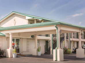 Rodeway Inn