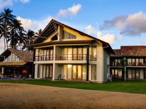 Kamili Beach Hotel