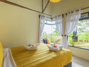 Cabañas Caeli, Peaceful Rainforest Retreat with Stunning Views