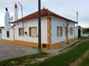 House With 3 Bedrooms in Alcobaça, With Wonderful Mountain View, Priva