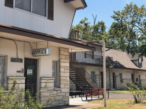 Azure Hills Inn & Suites