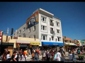 Venice Beach Suites  Hotel