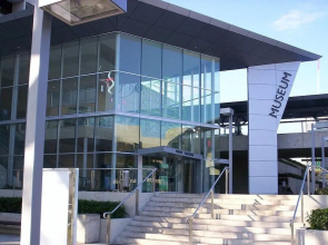 Luxury 2 Bed Apt In South Brisbane And Free Parking Qsb058