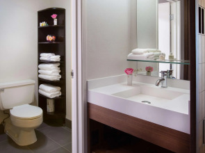 Hotel 116, A Coast Hotel Bellevue