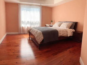Nice rooms with private bath in Mid Town Toronto