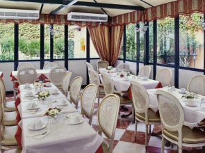 Отель Tre Archi