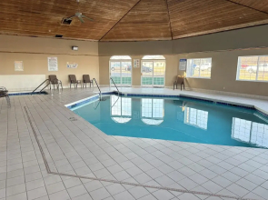 Super 8 Motel - Reedsburg