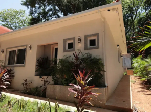 Casa Luminiere- Keyhole Bay #5 3 Bedroom Home