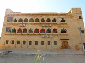 Heera Court Boutique Hotel