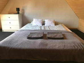 Domek letniskowy Sunny House , Nocleg Zator