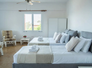 Phaedrus Living Sea View Villa Aegina
