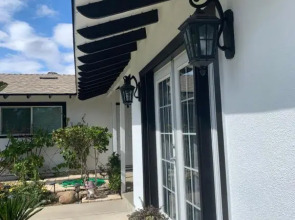 Cheerful, Beautifully Remodeled, Modern, Comfortable Home