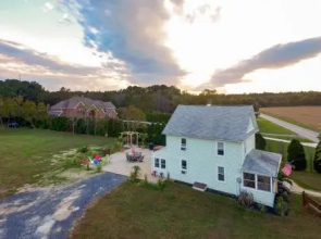 The Brooklyn Estate and Cottage