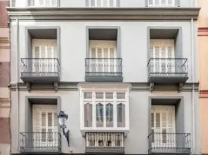 Apartamentos De Lujo El Museo Livingandexperience Club Arte Contemporáneo Y Mobiliario De Colección