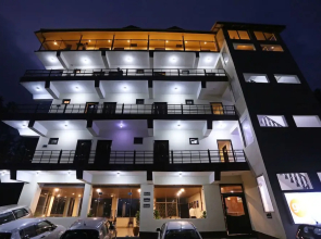 OYO 6517 Satyam International