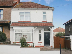 39 Court Rd