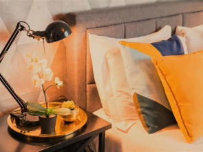 Luxury 9ine Broad street Apartments, Beautiful City View, Public parking,