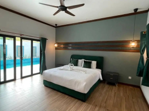 Villa Emerald: 3 Bedroom Pool Villa Near River