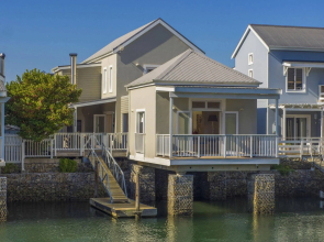 Thesen Islands Holiday House