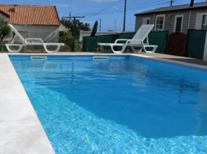 Sesimbra 3 Bedrooms With Shared Pool