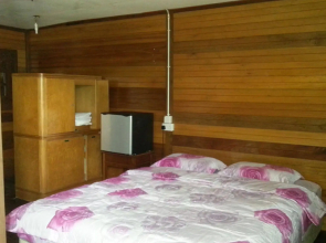 Santai Bistro Restaurant and Chalet