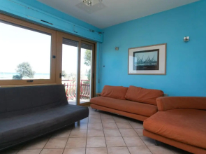 M24 - Marcelli, trilocale con terrazzo fronte mare